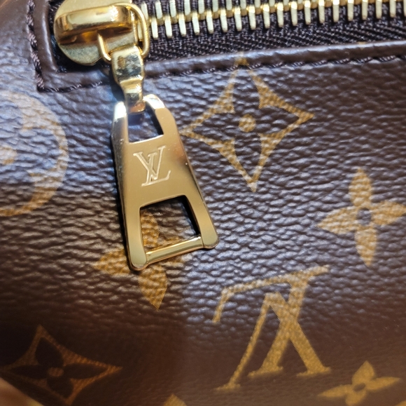 LV Original Bumbag - Picture 12 of 12